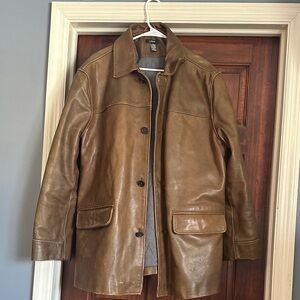 J Crew Vintage men’s genuine 100% leather coat in good used condition.